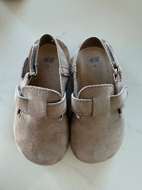 H&M Tan Suede Baby Mary Jane Walker Shoes